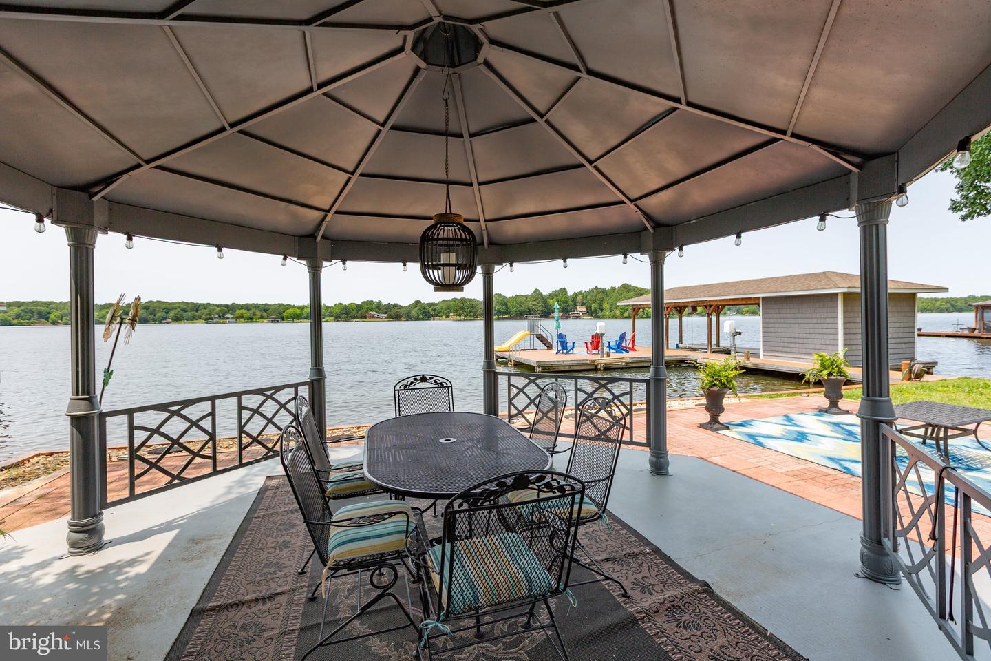 565 BUSBEES POINT RD, BUMPASS, Virginia 23024, 5 Bedrooms Bedrooms, 15 Rooms Rooms,3 BathroomsBathrooms,Residential,For sale,565 BUSBEES POINT RD,VALA2007950 MLS # VALA2007950