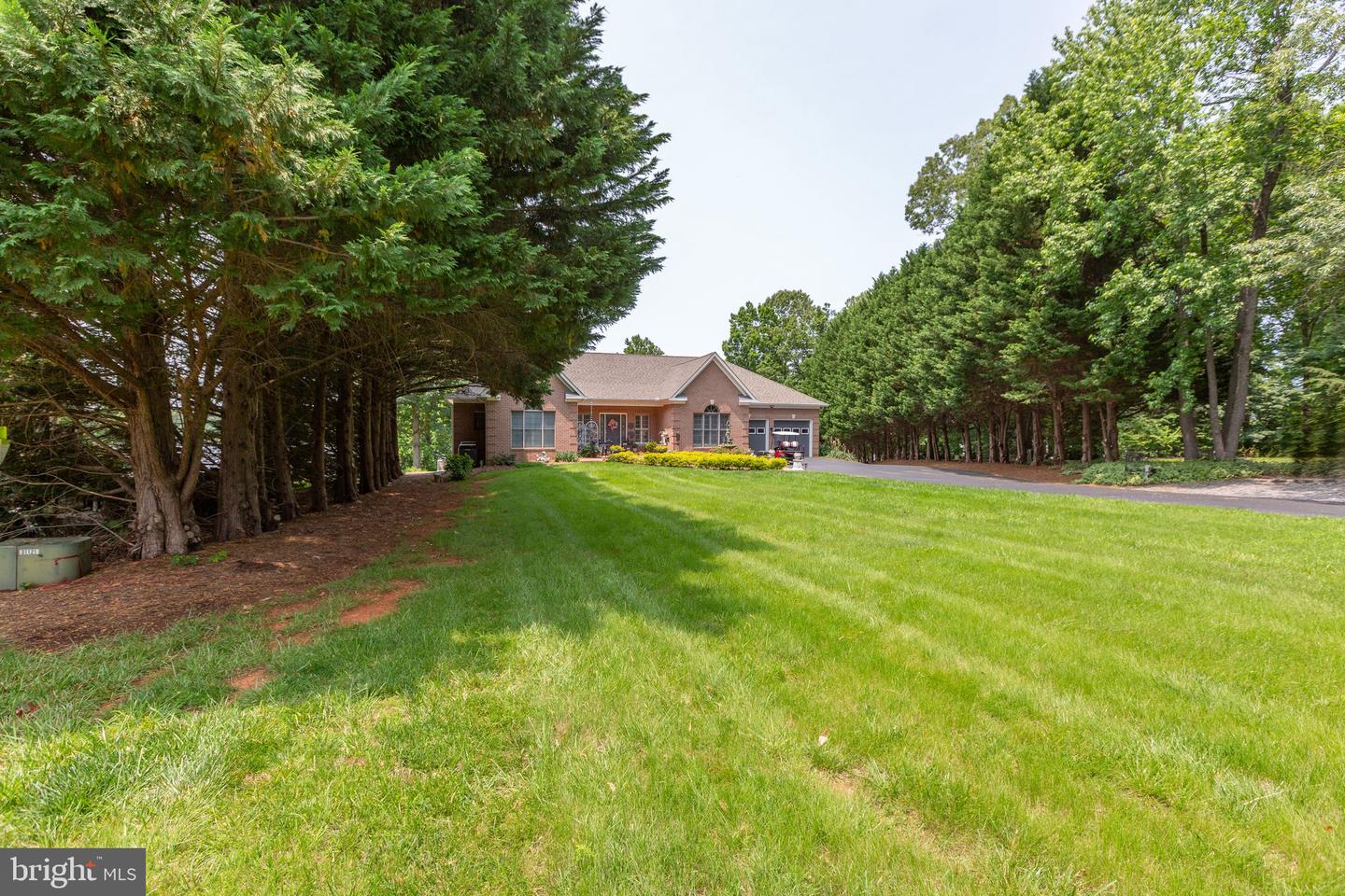 565 BUSBEES POINT RD, BUMPASS, Virginia 23024, 5 Bedrooms Bedrooms, 15 Rooms Rooms,3 BathroomsBathrooms,Residential,For sale,565 BUSBEES POINT RD,VALA2007950 MLS # VALA2007950