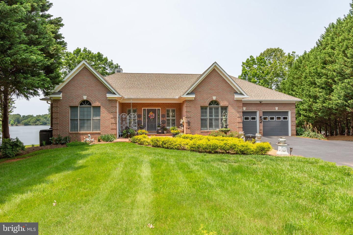 565 BUSBEES POINT RD, BUMPASS, Virginia 23024, 5 Bedrooms Bedrooms, 15 Rooms Rooms,3 BathroomsBathrooms,Residential,For sale,565 BUSBEES POINT RD,VALA2007950 MLS # VALA2007950