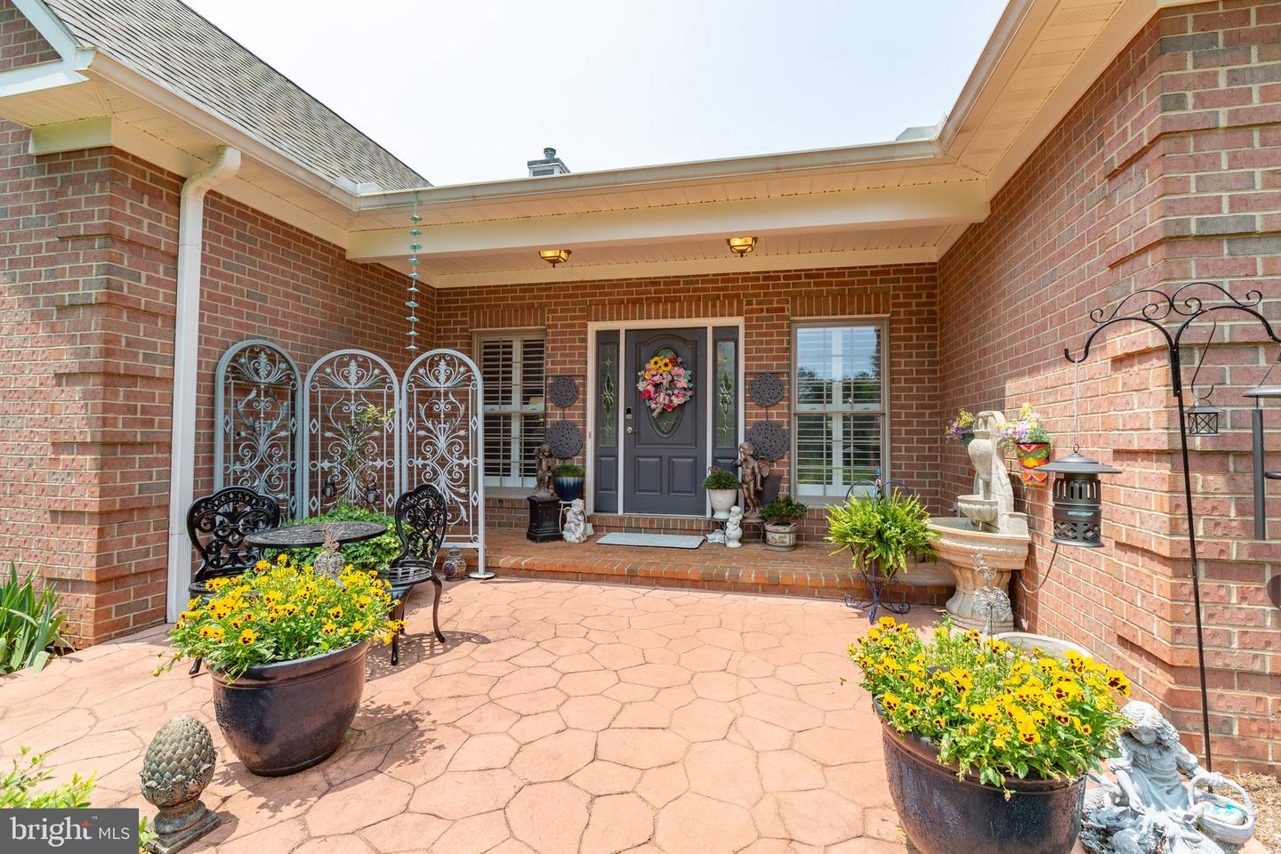 565 BUSBEES POINT RD, BUMPASS, Virginia 23024, 5 Bedrooms Bedrooms, 15 Rooms Rooms,3 BathroomsBathrooms,Residential,For sale,565 BUSBEES POINT RD,VALA2007950 MLS # VALA2007950