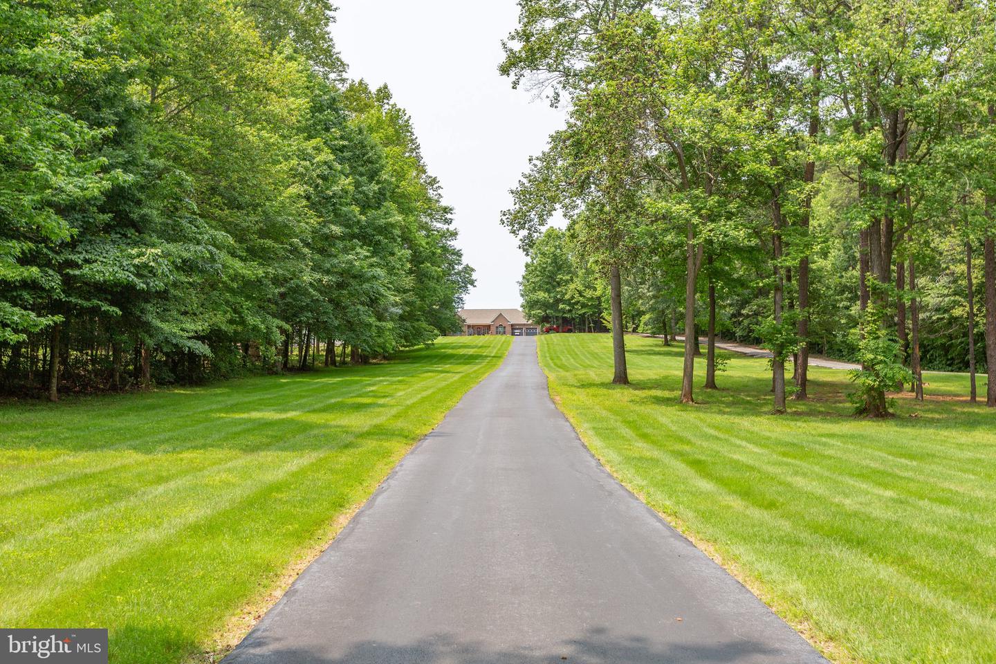 565 BUSBEES POINT RD, BUMPASS, Virginia 23024, 5 Bedrooms Bedrooms, 15 Rooms Rooms,3 BathroomsBathrooms,Residential,For sale,565 BUSBEES POINT RD,VALA2007950 MLS # VALA2007950