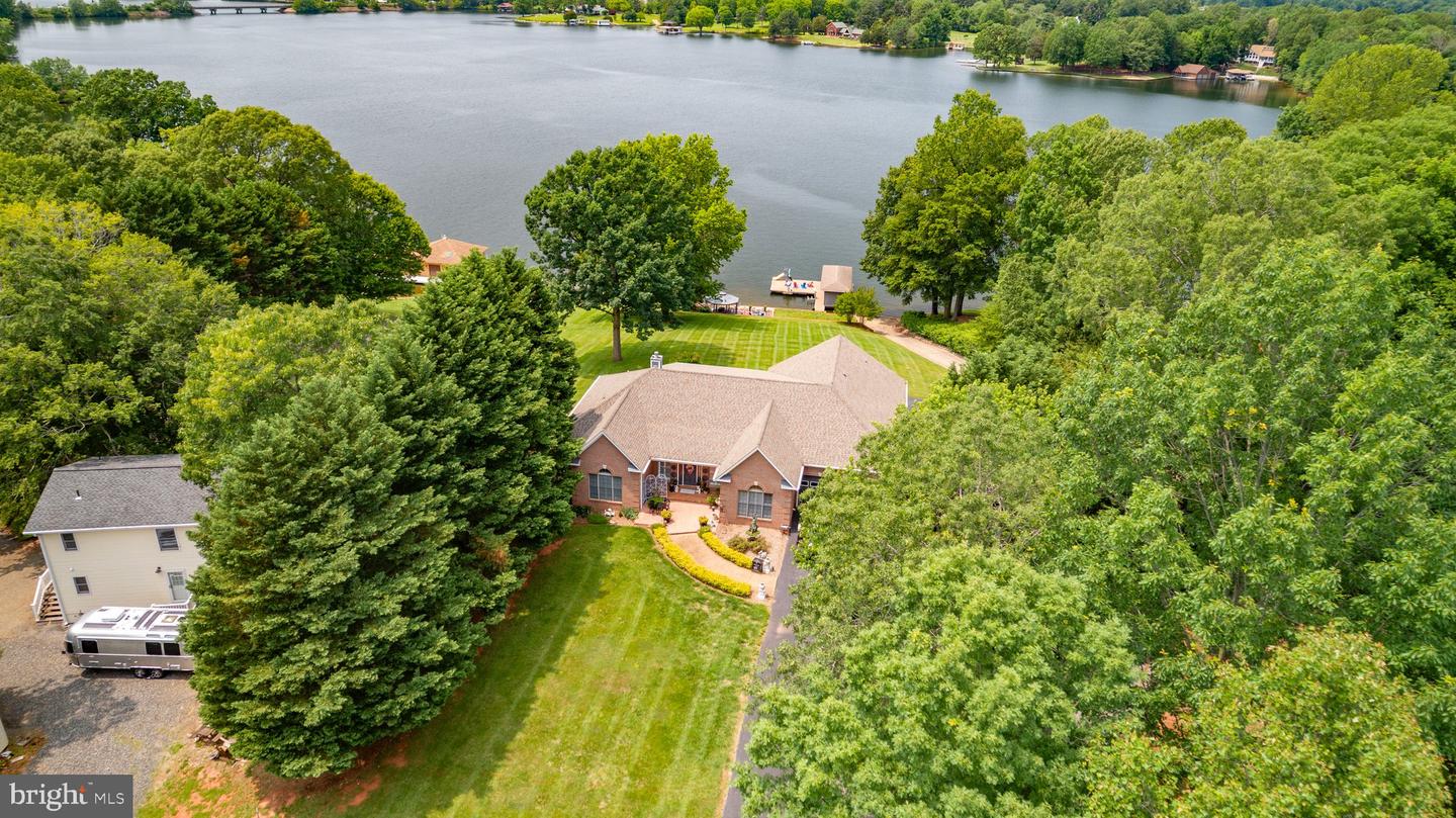 565 BUSBEES POINT RD, BUMPASS, Virginia 23024, 5 Bedrooms Bedrooms, 15 Rooms Rooms,3 BathroomsBathrooms,Residential,For sale,565 BUSBEES POINT RD,VALA2007950 MLS # VALA2007950