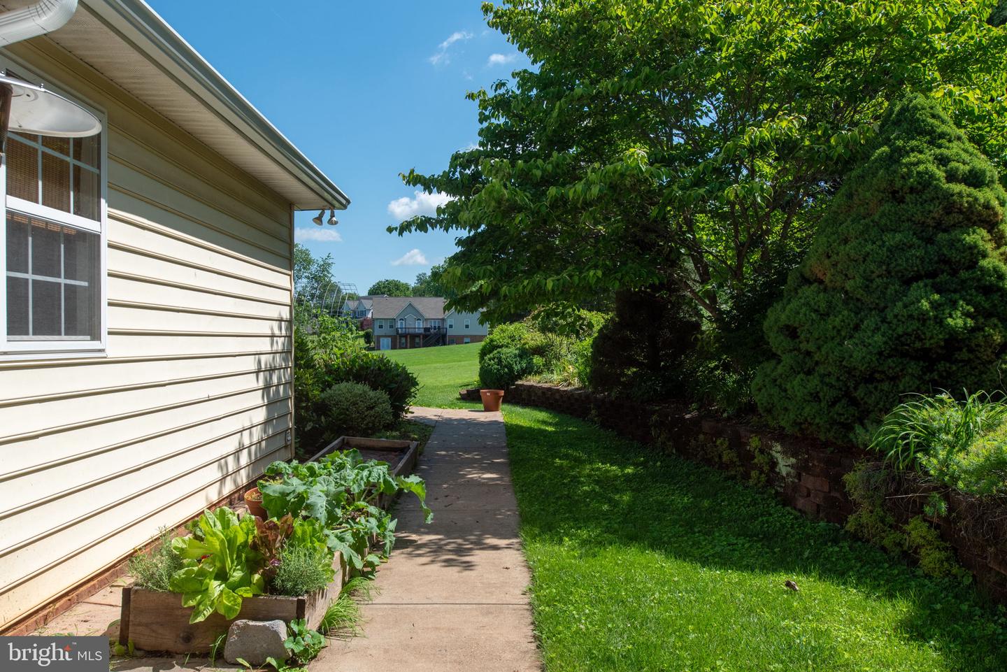 18894 EQUESTRIAN LN, CULPEPER, Virginia 22701, 4 Bedrooms Bedrooms, ,3 BathroomsBathrooms,Residential,For sale,18894 EQUESTRIAN LN,VACU2010706 MLS # VACU2010706