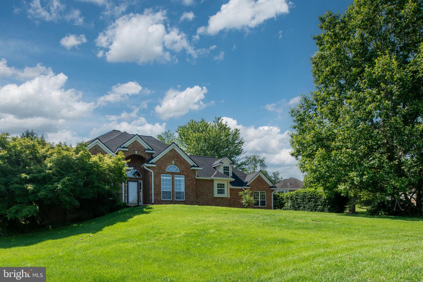 18894 EQUESTRIAN LN, CULPEPER, Virginia 22701, 4 Bedrooms Bedrooms, ,3 BathroomsBathrooms,Residential,For sale,18894 EQUESTRIAN LN,VACU2010706 MLS # VACU2010706