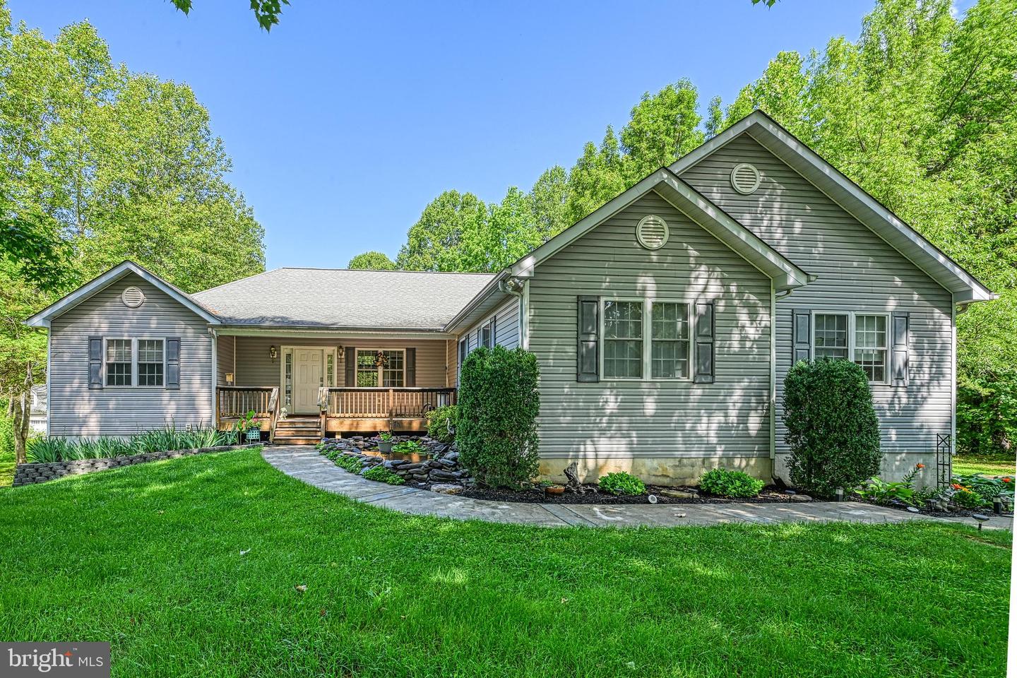 2406 VALENTINE DR, BUMPASS, Virginia 23024, 5 Bedrooms Bedrooms, 13 Rooms Rooms,3 BathroomsBathrooms,Residential,For sale,2406 VALENTINE DR,VASP2033570 MLS # VASP2033570