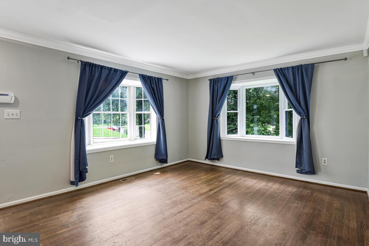 3910 QUISENBERRY DR, ALEXANDRIA, Virginia 22309, 4 Bedrooms Bedrooms, ,4 BathroomsBathrooms,Residential,For sale,3910 QUISENBERRY DR,VAFX2244402 MLS # VAFX2244402