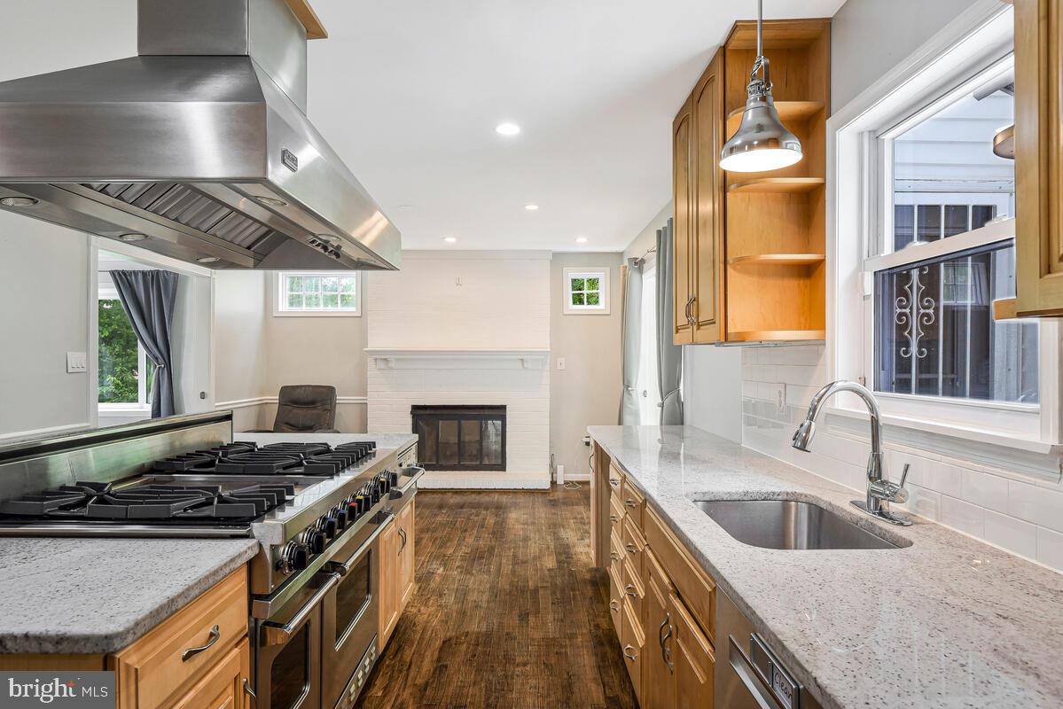 3910 QUISENBERRY DR, ALEXANDRIA, Virginia 22309, 4 Bedrooms Bedrooms, ,4 BathroomsBathrooms,Residential,For sale,3910 QUISENBERRY DR,VAFX2244402 MLS # VAFX2244402