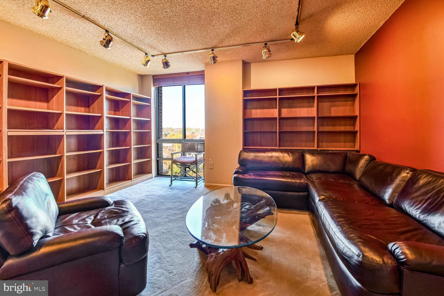 800 25TH ST NW #801, WASHINGTON, District Of Columbia 20037, 2 Bedrooms Bedrooms, ,2 BathroomsBathrooms,Residential,For sale,800 25TH ST NW #801,DCDC2203314 MLS # DCDC2203314