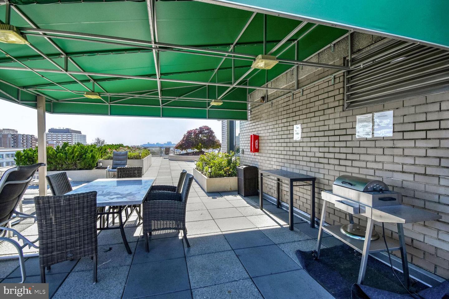 800 25TH ST NW #801, WASHINGTON, District Of Columbia 20037, 2 Bedrooms Bedrooms, ,2 BathroomsBathrooms,Residential,For sale,800 25TH ST NW #801,DCDC2203314 MLS # DCDC2203314