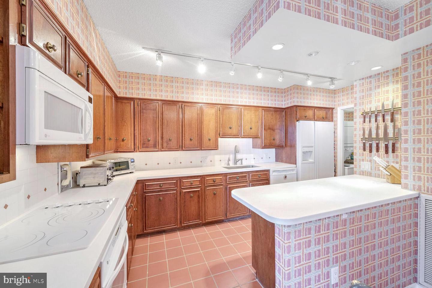 800 25TH ST NW #801, WASHINGTON, District Of Columbia 20037, 2 Bedrooms Bedrooms, ,2 BathroomsBathrooms,Residential,For sale,800 25TH ST NW #801,DCDC2203314 MLS # DCDC2203314