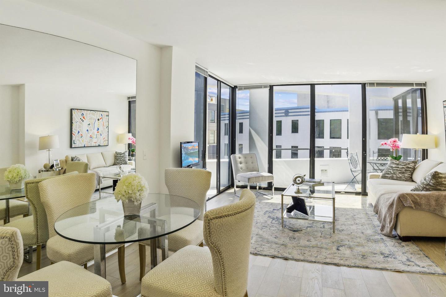 649 C ST SE #406, WASHINGTON, District Of Columbia 20003, 1 Bedroom Bedrooms, ,1 BathroomBathrooms,Residential,For sale,649 C ST SE #406,DCDC2203354 MLS # DCDC2203354