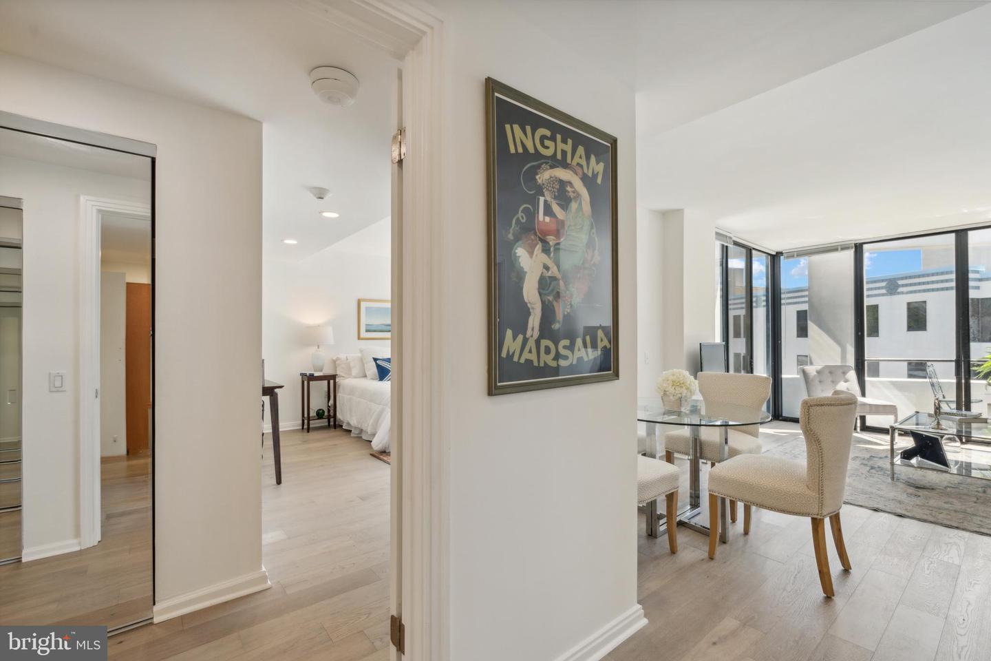649 C ST SE #406, WASHINGTON, District Of Columbia 20003, 1 Bedroom Bedrooms, ,1 BathroomBathrooms,Residential,For sale,649 C ST SE #406,DCDC2203354 MLS # DCDC2203354