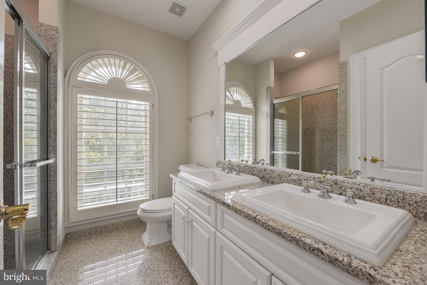 1496 EVANS FARM DR, MCLEAN, Virginia 22101, 4 Bedrooms Bedrooms, ,5 BathroomsBathrooms,Residential,For sale,1496 EVANS FARM DR,VAFX2244476 MLS # VAFX2244476