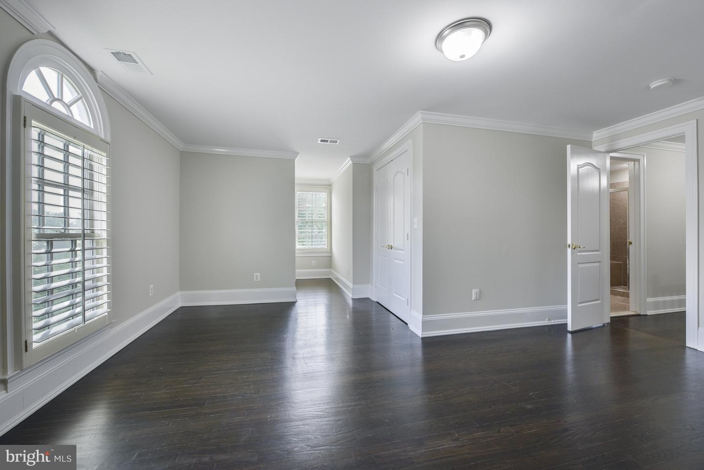 1496 EVANS FARM DR, MCLEAN, Virginia 22101, 4 Bedrooms Bedrooms, ,5 BathroomsBathrooms,Residential,For sale,1496 EVANS FARM DR,VAFX2244476 MLS # VAFX2244476