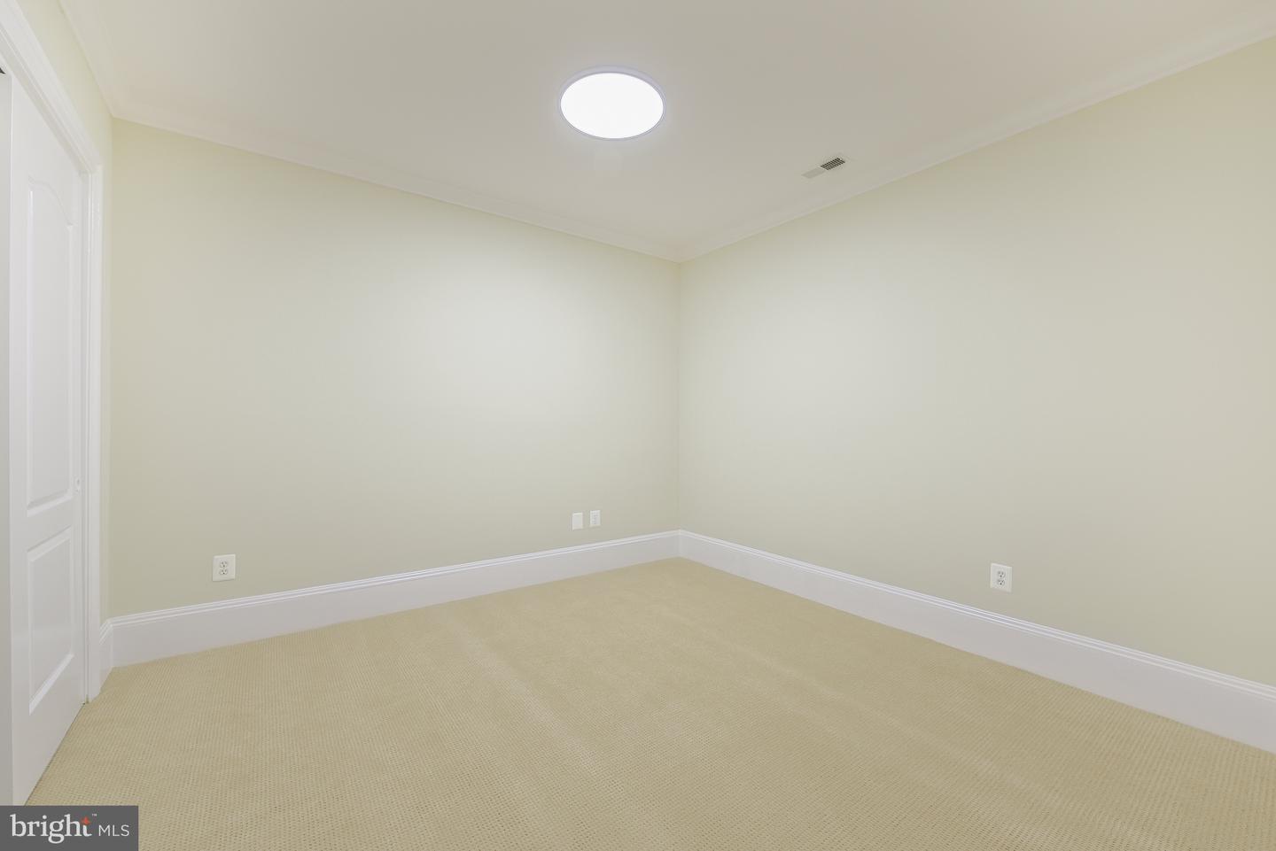 1496 EVANS FARM DR, MCLEAN, Virginia 22101, 4 Bedrooms Bedrooms, ,5 BathroomsBathrooms,Residential,For sale,1496 EVANS FARM DR,VAFX2244476 MLS # VAFX2244476