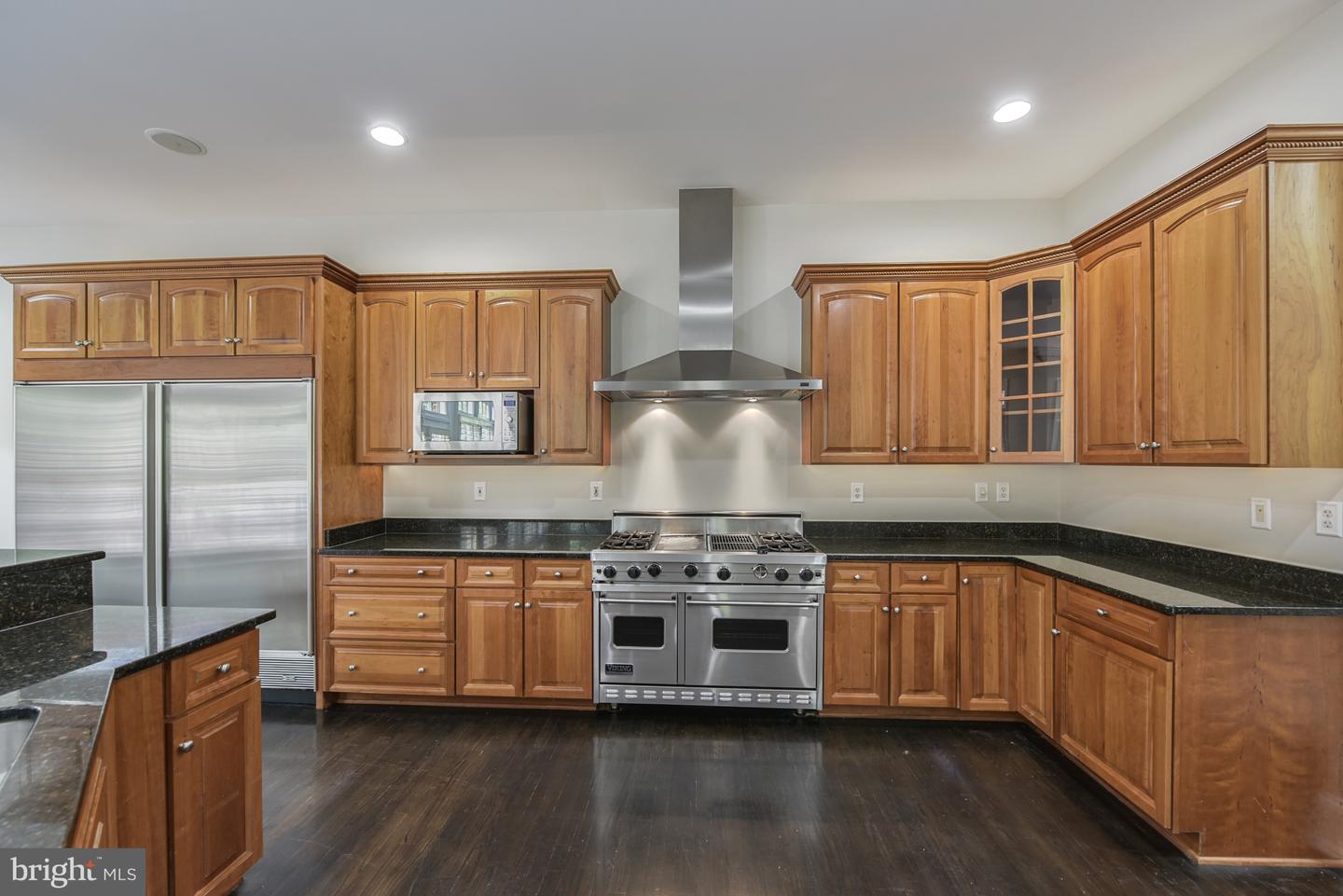 1496 EVANS FARM DR, MCLEAN, Virginia 22101, 4 Bedrooms Bedrooms, ,5 BathroomsBathrooms,Residential,For sale,1496 EVANS FARM DR,VAFX2244476 MLS # VAFX2244476