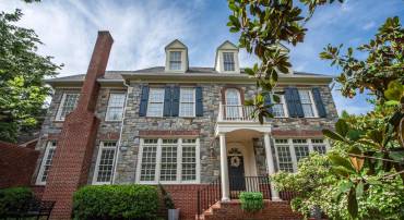 1496 EVANS FARM DR, MCLEAN, Virginia 22101, 4 Bedrooms Bedrooms, ,5 BathroomsBathrooms,Residential,For sale,1496 EVANS FARM DR,VAFX2244476 MLS # VAFX2244476