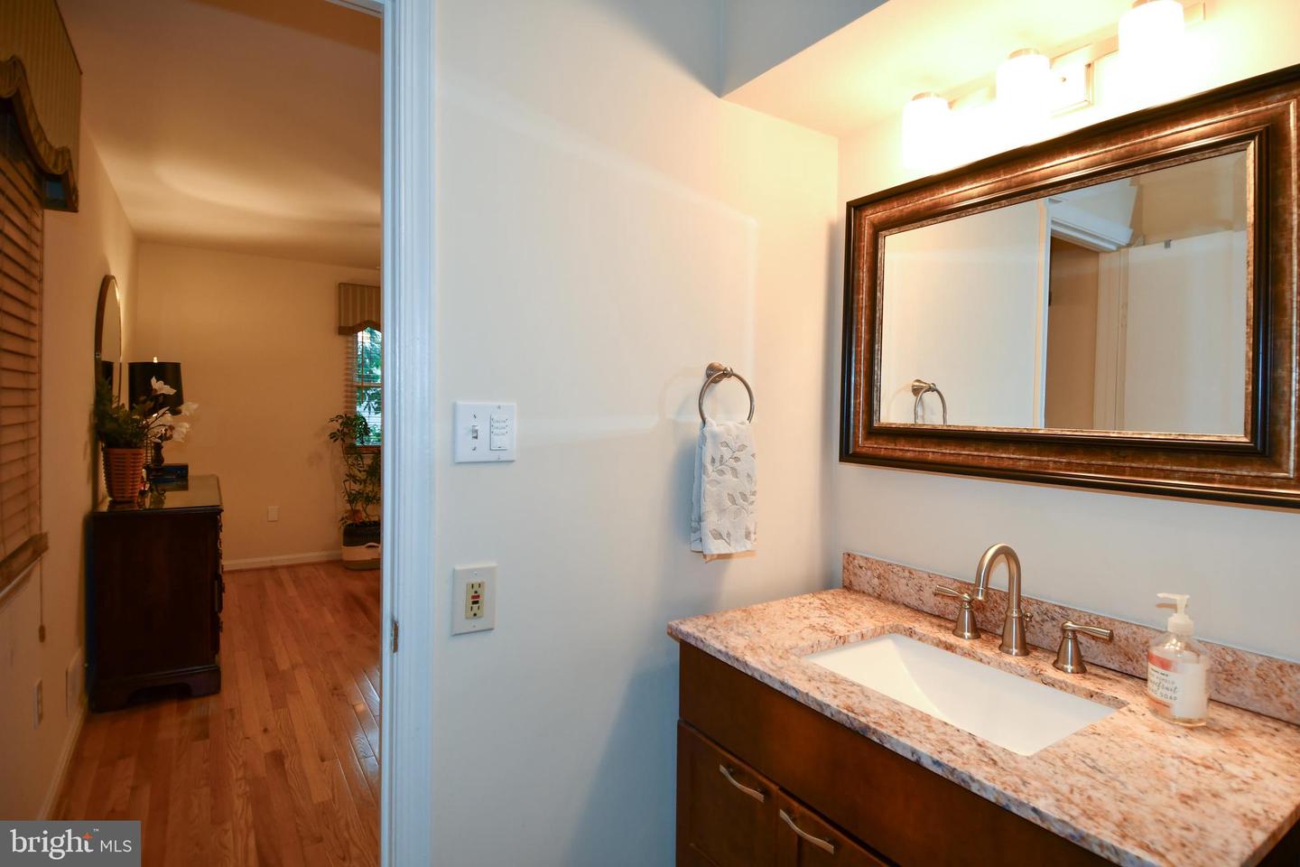 7801 CARRLEIGH PKWY, SPRINGFIELD, Virginia 22152, 5 Bedrooms Bedrooms, ,2 BathroomsBathrooms,Residential,For sale,7801 CARRLEIGH PKWY,VAFX2244440 MLS # VAFX2244440