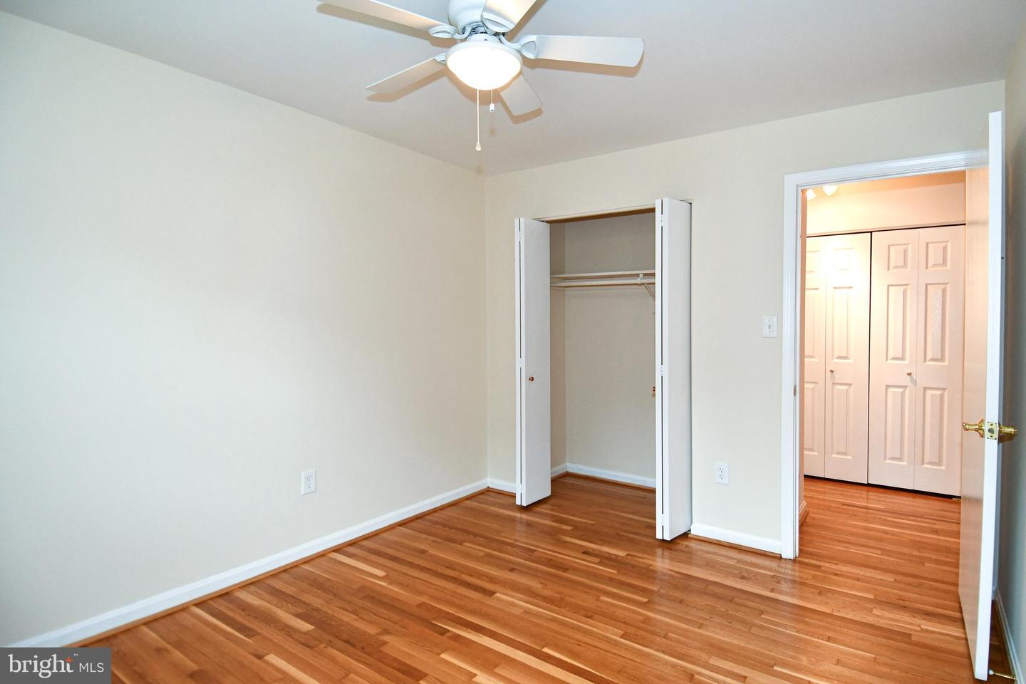 7801 CARRLEIGH PKWY, SPRINGFIELD, Virginia 22152, 5 Bedrooms Bedrooms, ,2 BathroomsBathrooms,Residential,For sale,7801 CARRLEIGH PKWY,VAFX2244440 MLS # VAFX2244440