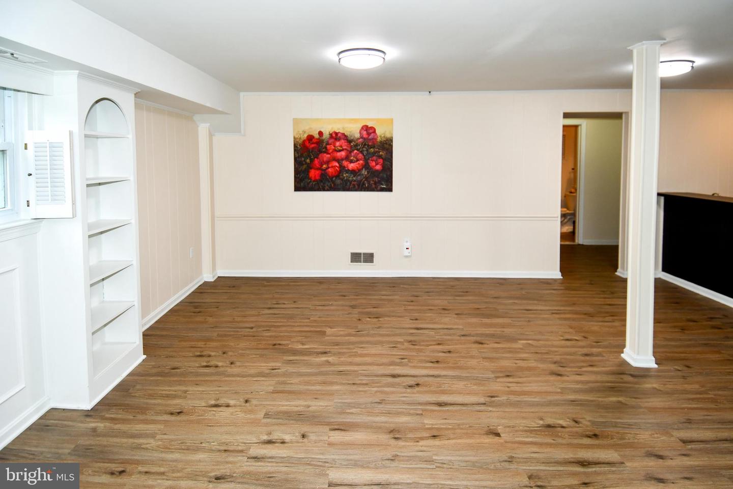 7801 CARRLEIGH PKWY, SPRINGFIELD, Virginia 22152, 5 Bedrooms Bedrooms, ,2 BathroomsBathrooms,Residential,For sale,7801 CARRLEIGH PKWY,VAFX2244440 MLS # VAFX2244440