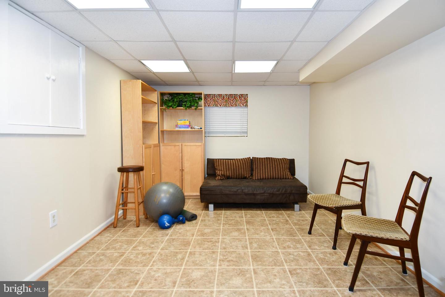 7801 CARRLEIGH PKWY, SPRINGFIELD, Virginia 22152, 5 Bedrooms Bedrooms, ,2 BathroomsBathrooms,Residential,For sale,7801 CARRLEIGH PKWY,VAFX2244440 MLS # VAFX2244440