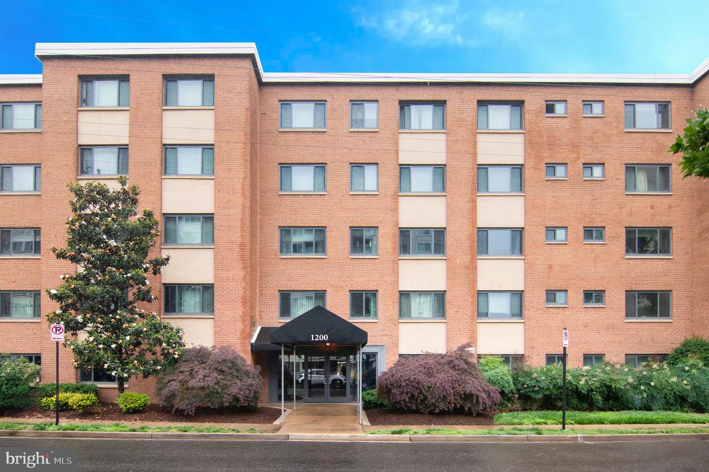 1200 S ARLINGTON RIDGE RD #205, ARLINGTON, Virginia 22202, 1 Bedroom Bedrooms, ,1 BathroomBathrooms,Residential,For sale,1200 S ARLINGTON RIDGE RD #205,VAAR2058492 MLS # VAAR2058492