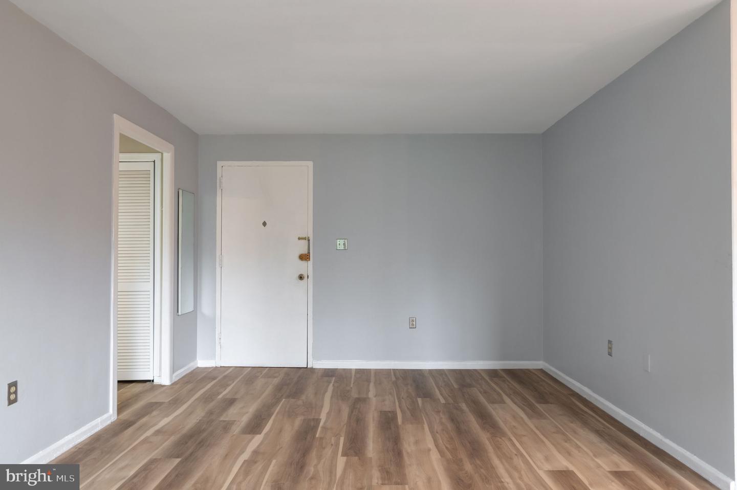 1200 S ARLINGTON RIDGE RD #205, ARLINGTON, Virginia 22202, 1 Bedroom Bedrooms, ,1 BathroomBathrooms,Residential,For sale,1200 S ARLINGTON RIDGE RD #205,VAAR2058492 MLS # VAAR2058492