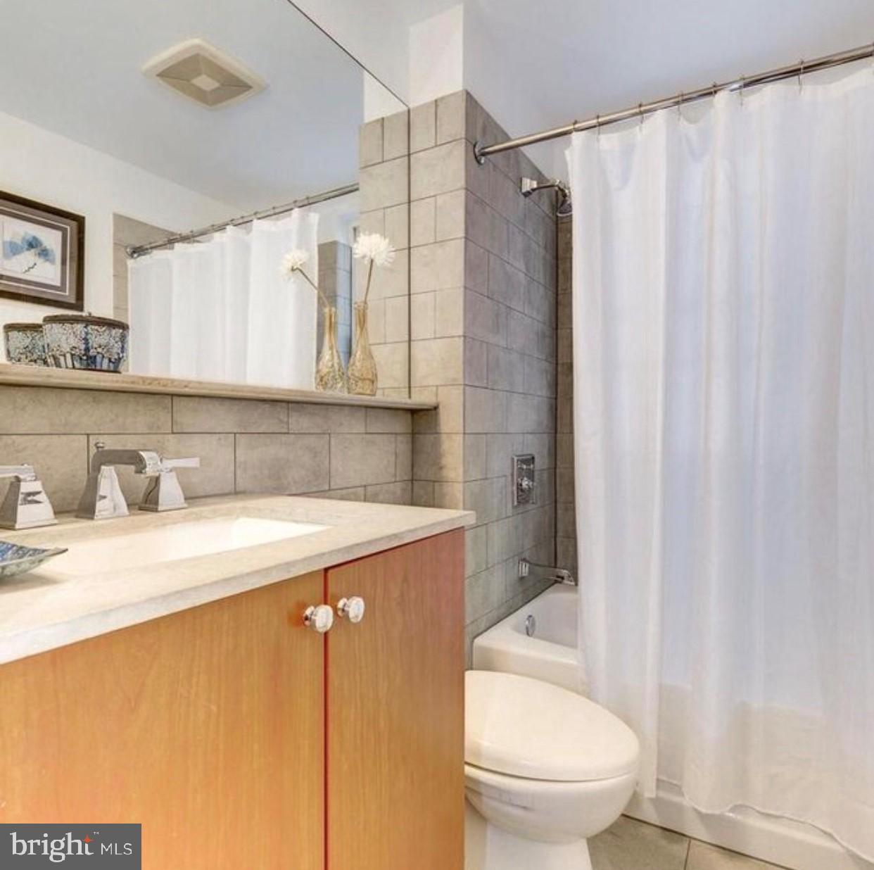 1121 24TH ST NW #309, WASHINGTON, District Of Columbia 20037, ,1 BathroomBathrooms,Residential,For sale,1121 24TH ST NW #309,DCDC2203108 MLS # DCDC2203108