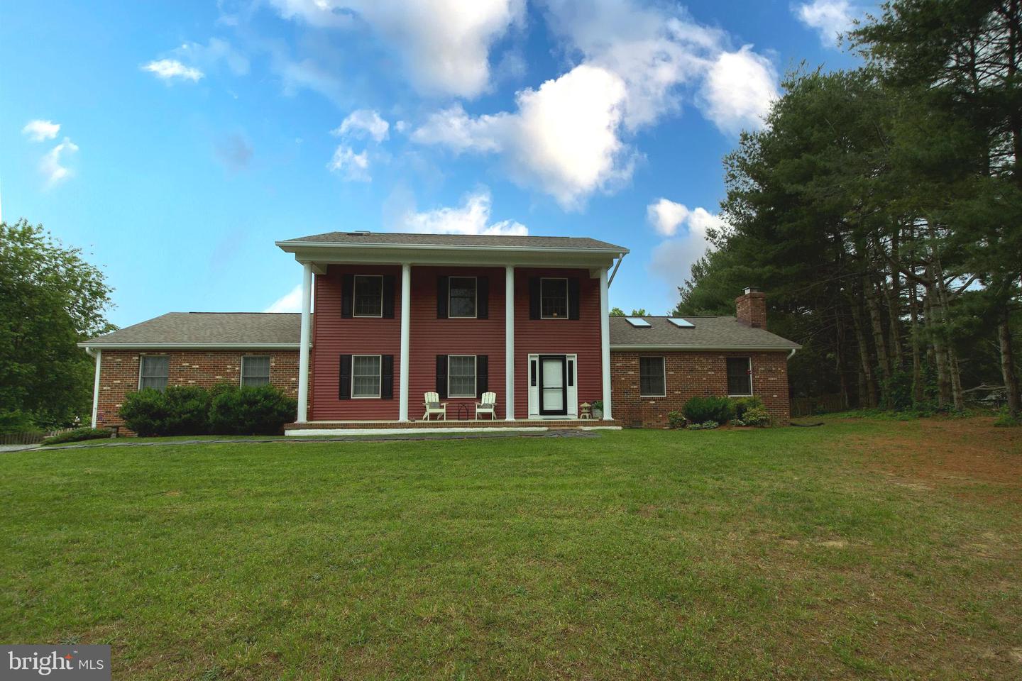 860 HARTWOOD RD, FREDERICKSBURG, Virginia 22406, 5 Bedrooms Bedrooms, ,2 BathroomsBathrooms,Residential,For sale,860 HARTWOOD RD,VAST2039312 MLS # VAST2039312