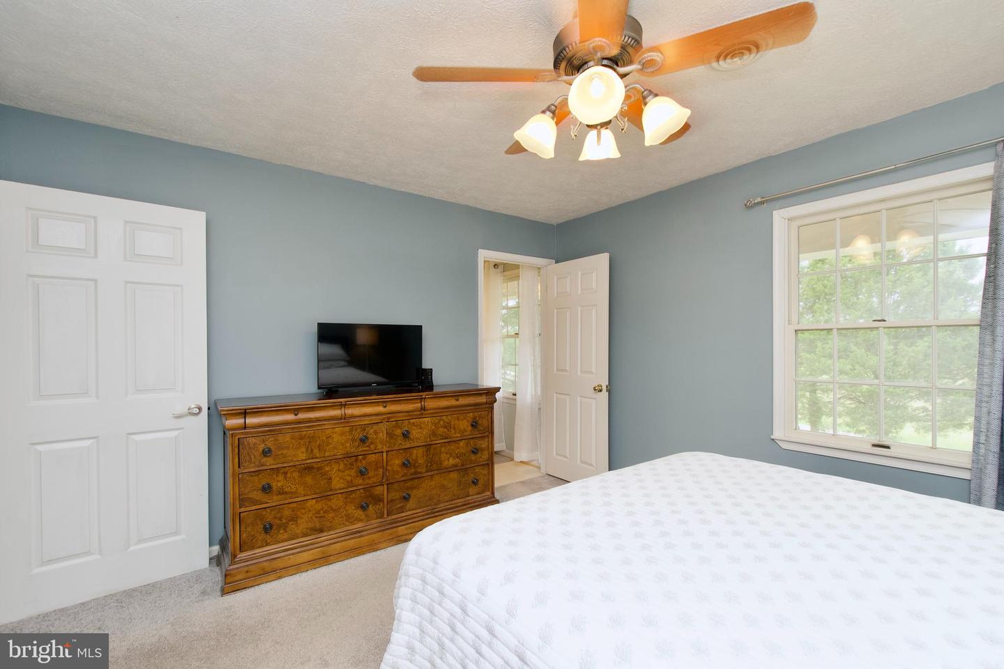 860 HARTWOOD RD, FREDERICKSBURG, Virginia 22406, 5 Bedrooms Bedrooms, ,2 BathroomsBathrooms,Residential,For sale,860 HARTWOOD RD,VAST2039312 MLS # VAST2039312