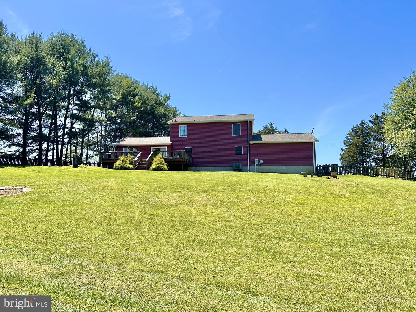 860 HARTWOOD RD, FREDERICKSBURG, Virginia 22406, 5 Bedrooms Bedrooms, ,2 BathroomsBathrooms,Residential,For sale,860 HARTWOOD RD,VAST2039312 MLS # VAST2039312