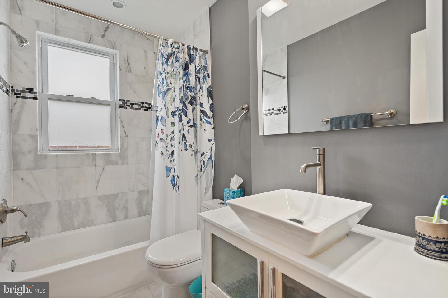 5054 8TH ST NE, WASHINGTON, District Of Columbia 20017, 3 Bedrooms Bedrooms, 8 Rooms Rooms,2 BathroomsBathrooms,Residential,For sale,5054 8TH ST NE,DCDC2203326 MLS # DCDC2203326