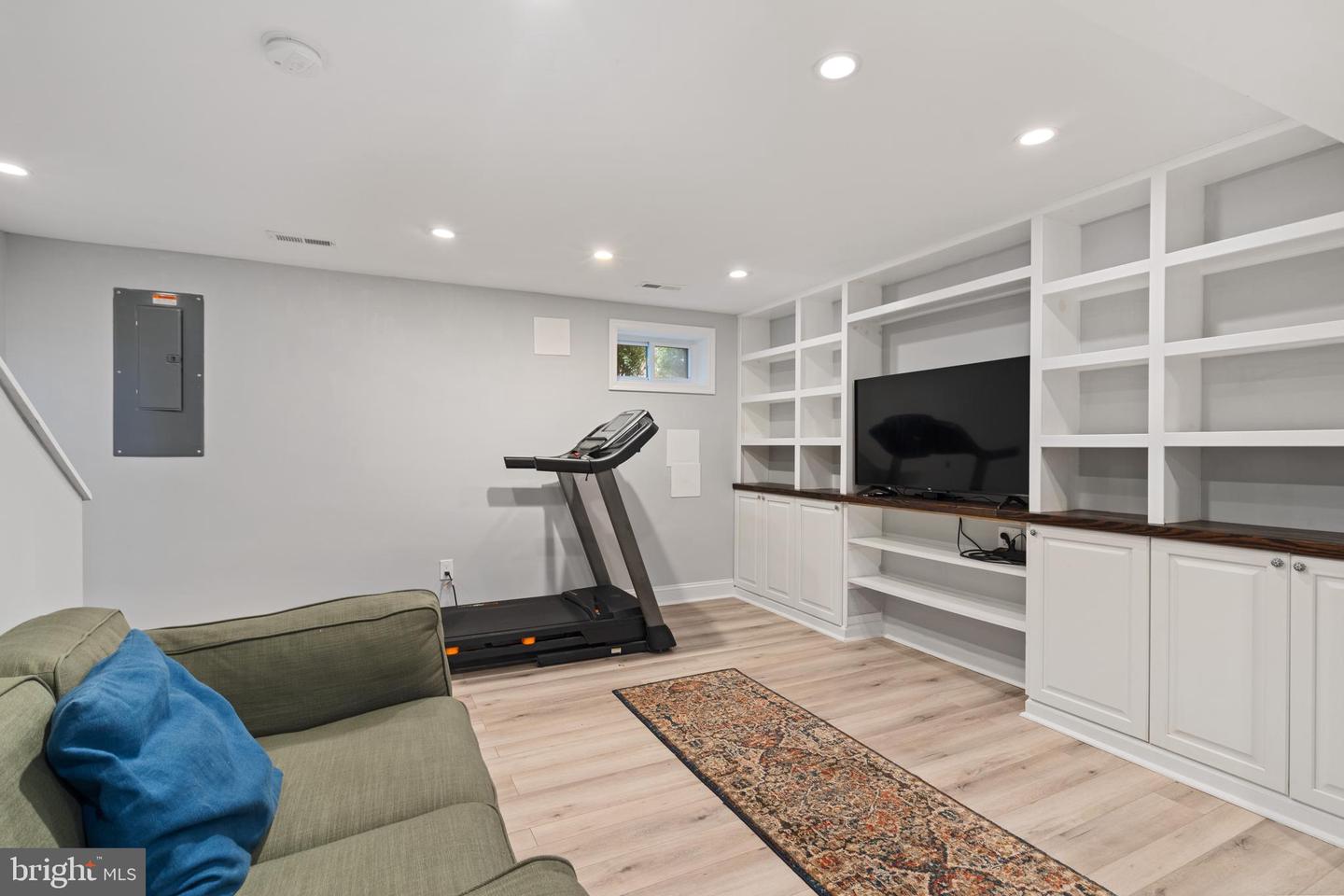 5054 8TH ST NE, WASHINGTON, District Of Columbia 20017, 3 Bedrooms Bedrooms, 8 Rooms Rooms,2 BathroomsBathrooms,Residential,For sale,5054 8TH ST NE,DCDC2203326 MLS # DCDC2203326