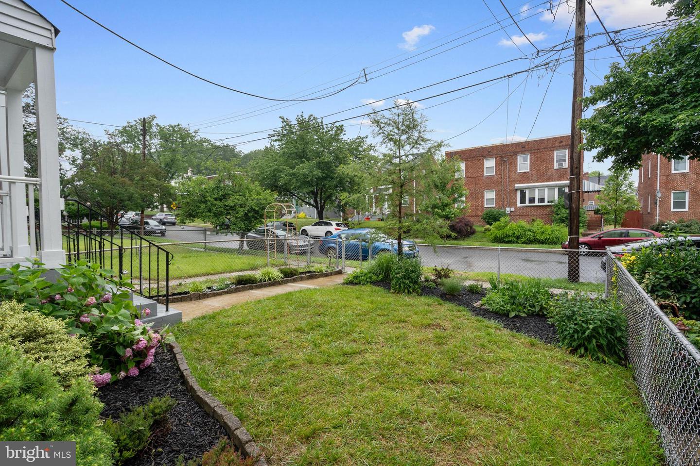 5054 8TH ST NE, WASHINGTON, District Of Columbia 20017, 3 Bedrooms Bedrooms, 8 Rooms Rooms,2 BathroomsBathrooms,Residential,For sale,5054 8TH ST NE,DCDC2203326 MLS # DCDC2203326