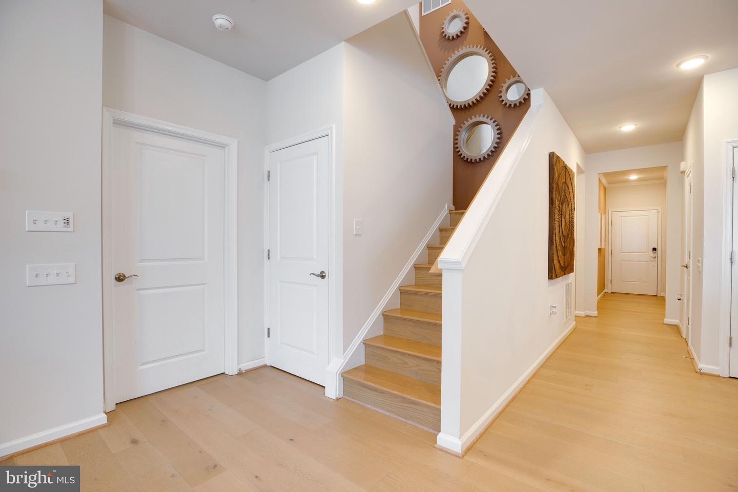 6868 MOONSTONE PEONY LN, HAYMARKET, Virginia 20169, 3 Bedrooms Bedrooms, ,3 BathroomsBathrooms,Residential,For sale,6868 MOONSTONE PEONY LN,VAPW2095924 MLS # VAPW2095924