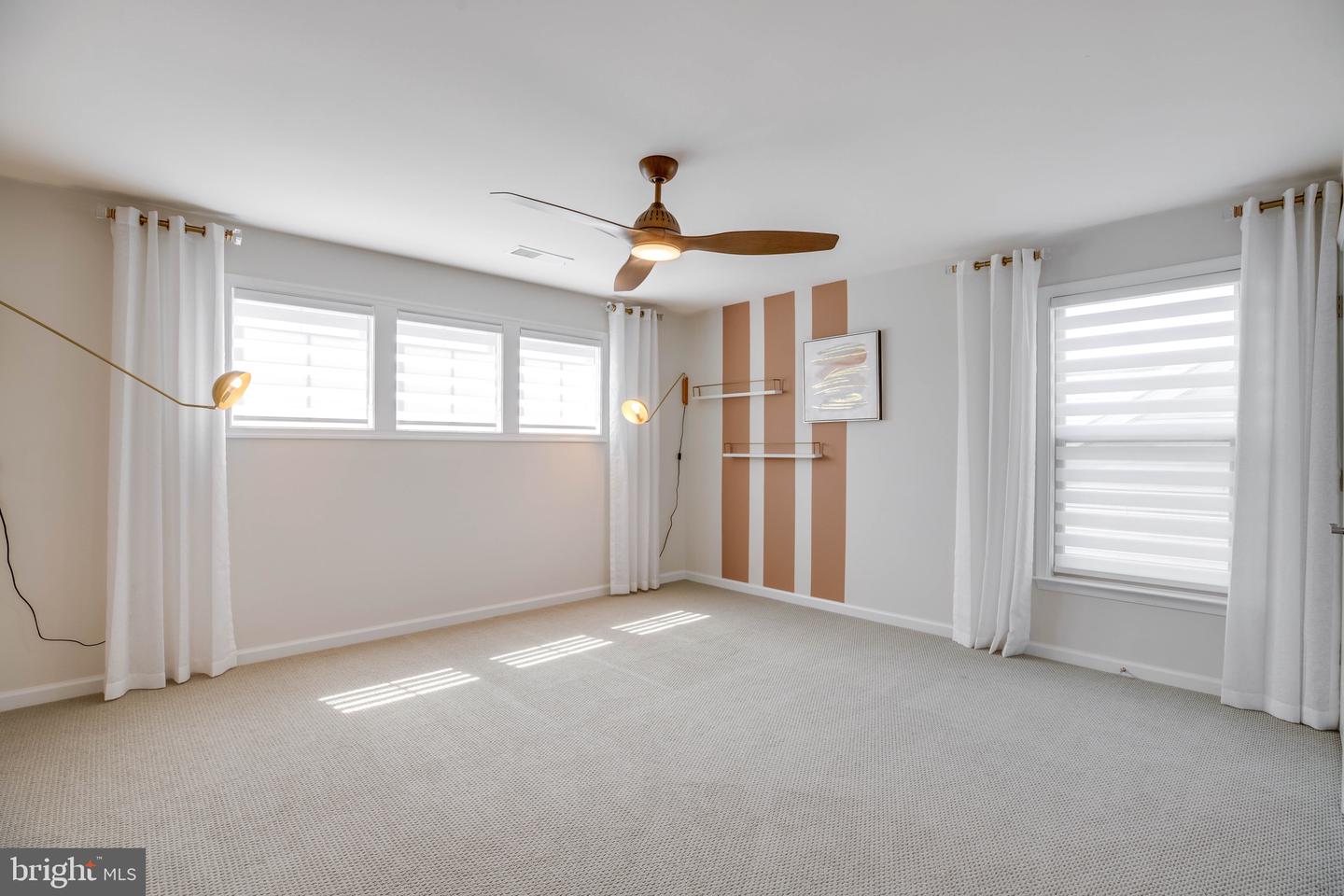6868 MOONSTONE PEONY LN, HAYMARKET, Virginia 20169, 3 Bedrooms Bedrooms, ,3 BathroomsBathrooms,Residential,For sale,6868 MOONSTONE PEONY LN,VAPW2095924 MLS # VAPW2095924