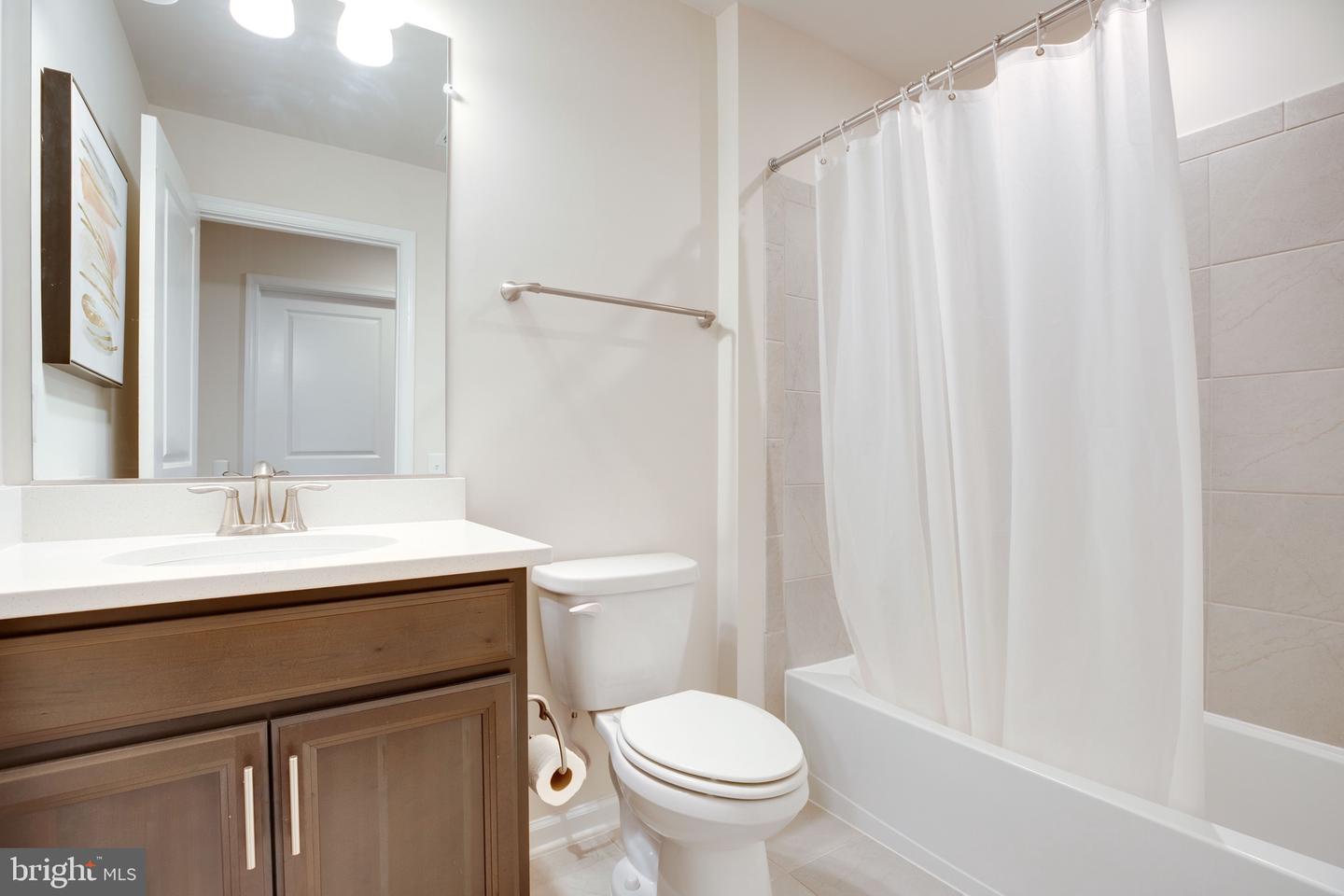 6868 MOONSTONE PEONY LN, HAYMARKET, Virginia 20169, 3 Bedrooms Bedrooms, ,3 BathroomsBathrooms,Residential,For sale,6868 MOONSTONE PEONY LN,VAPW2095924 MLS # VAPW2095924