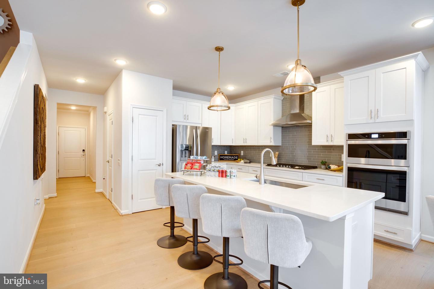 6868 MOONSTONE PEONY LN, HAYMARKET, Virginia 20169, 3 Bedrooms Bedrooms, ,3 BathroomsBathrooms,Residential,For sale,6868 MOONSTONE PEONY LN,VAPW2095924 MLS # VAPW2095924