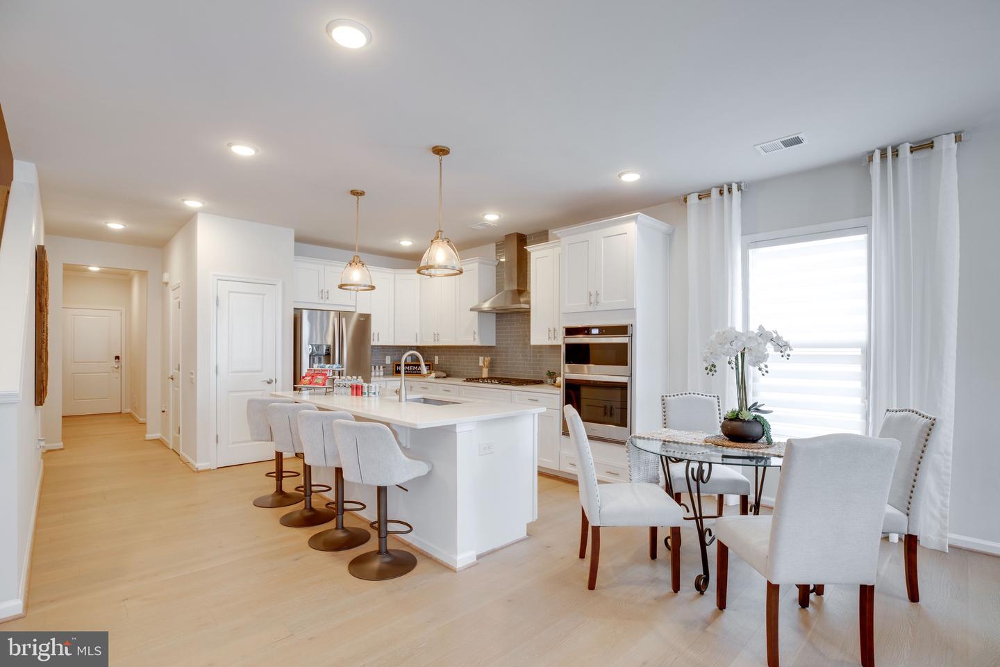6868 MOONSTONE PEONY LN, HAYMARKET, Virginia 20169, 3 Bedrooms Bedrooms, ,3 BathroomsBathrooms,Residential,For sale,6868 MOONSTONE PEONY LN,VAPW2095924 MLS # VAPW2095924