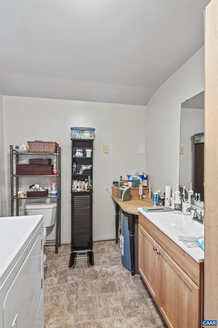 10239 HOWARDSVILLE RD, HOWARDSVILLE, Virginia 24562, 2 Bedrooms Bedrooms, ,1 BathroomBathrooms,Residential,For sale,10239 HOWARDSVILLE RD,665163 MLS # 665163