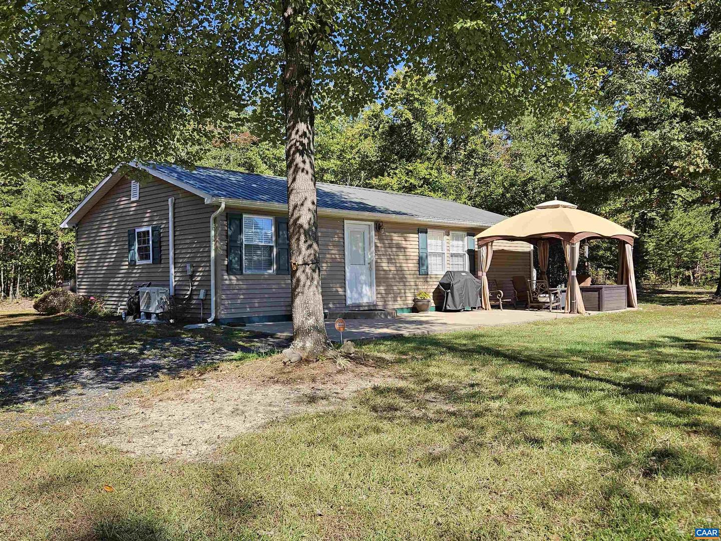 10239 HOWARDSVILLE RD, HOWARDSVILLE, Virginia 24562, 2 Bedrooms Bedrooms, ,1 BathroomBathrooms,Residential,For sale,10239 HOWARDSVILLE RD,665163 MLS # 665163
