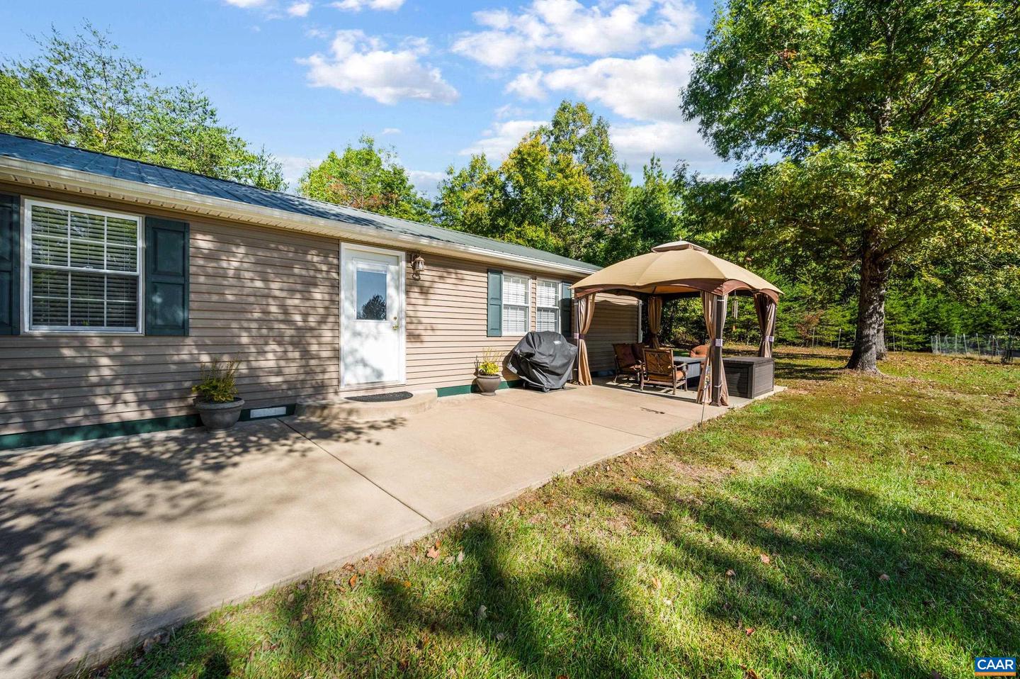 10239 HOWARDSVILLE RD, HOWARDSVILLE, Virginia 24562, 2 Bedrooms Bedrooms, ,1 BathroomBathrooms,Residential,For sale,10239 HOWARDSVILLE RD,665163 MLS # 665163