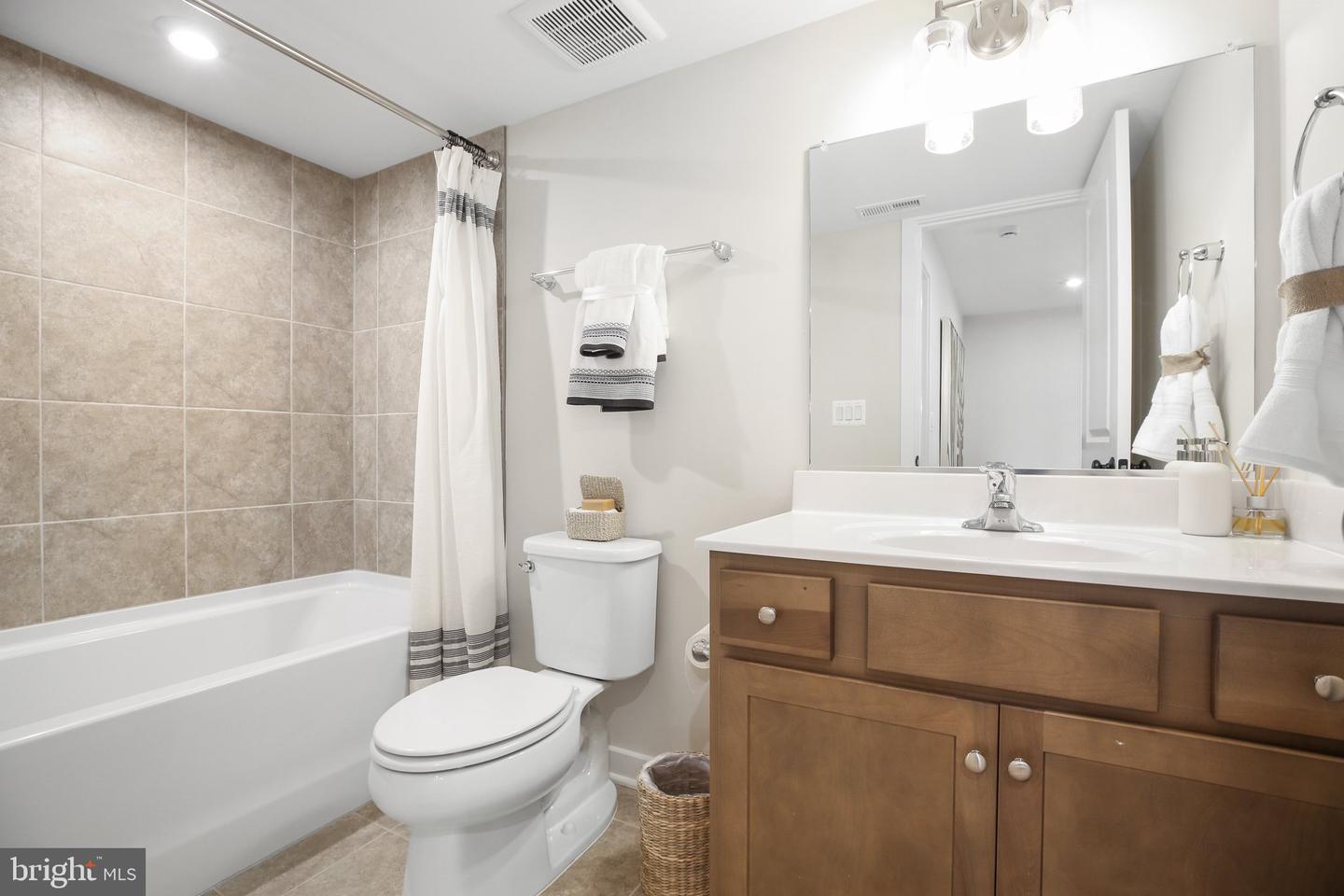 11100 BRANDERMILL PARK, SPOTSYLVANIA, Virginia 22551, 5 Bedrooms Bedrooms, ,3 BathroomsBathrooms,Residential,For sale,11100 BRANDERMILL PARK,VASP2033582 MLS # VASP2033582