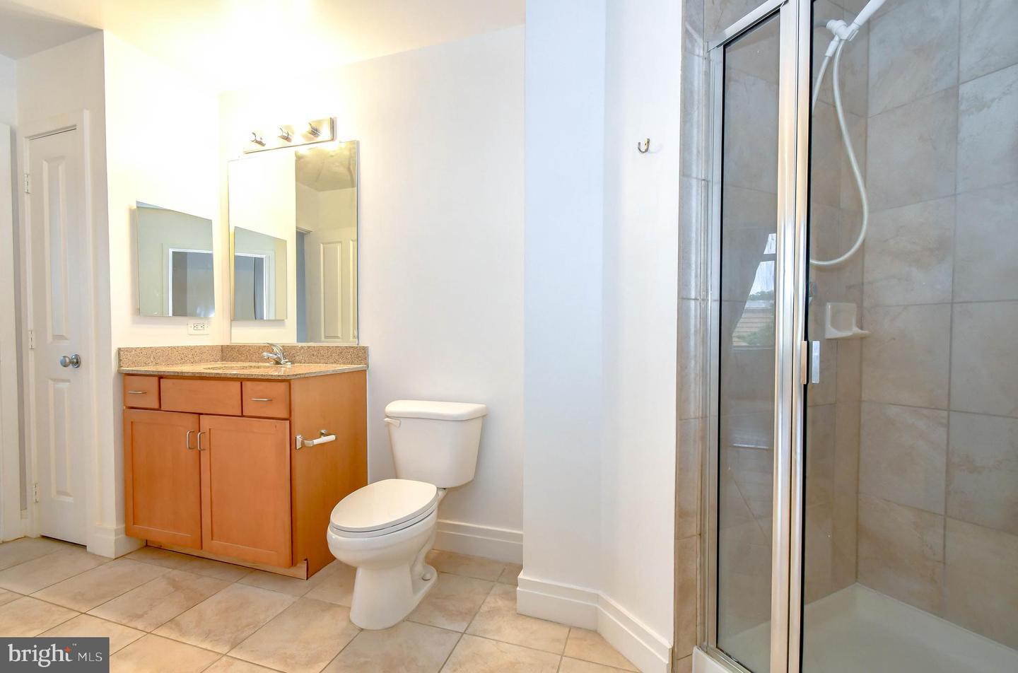 4490 MARKET COMMONS DR #302, FAIRFAX, Virginia 22033, 2 Bedrooms Bedrooms, ,2 BathroomsBathrooms,Residential,For sale,4490 MARKET COMMONS DR #302,VAFX2244718 MLS # VAFX2244718