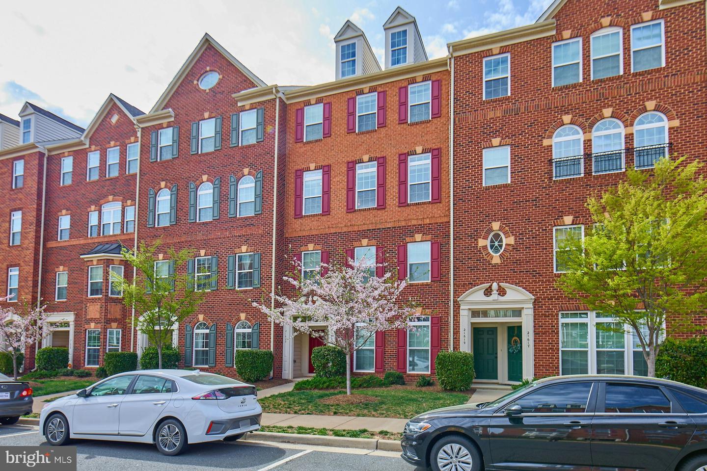 21623 ROMANS DR, ASHBURN, Virginia 20147, 3 Bedrooms Bedrooms, ,2 BathroomsBathrooms,Residential,For sale,21623 ROMANS DR,VALO2098502 MLS # VALO2098502