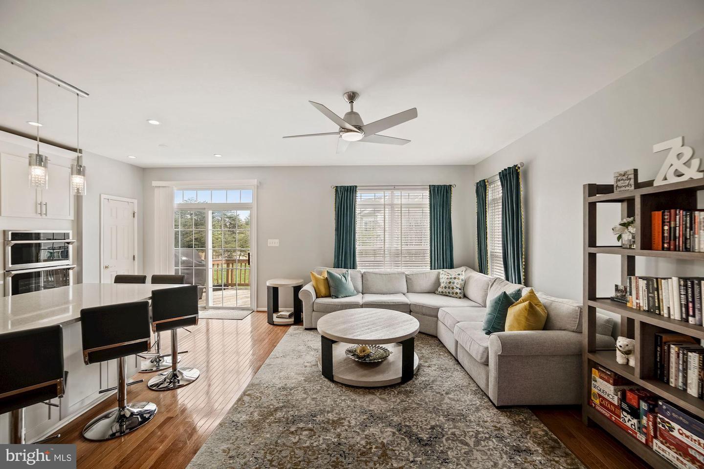 7261 CASTLEFIELD WAY, SPRINGFIELD, Virginia 22150, 3 Bedrooms Bedrooms, ,3 BathroomsBathrooms,Residential,For sale,7261 CASTLEFIELD WAY,VAFX2244758 MLS # VAFX2244758