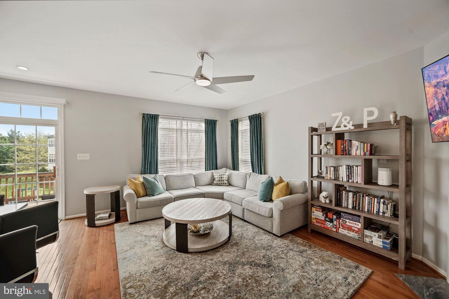 7261 CASTLEFIELD WAY, SPRINGFIELD, Virginia 22150, 3 Bedrooms Bedrooms, ,3 BathroomsBathrooms,Residential,For sale,7261 CASTLEFIELD WAY,VAFX2244758 MLS # VAFX2244758