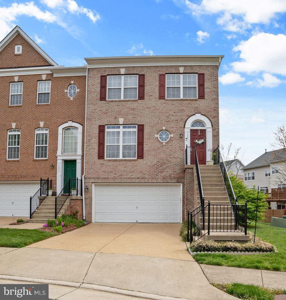 7261 CASTLEFIELD WAY, SPRINGFIELD, Virginia 22150, 3 Bedrooms Bedrooms, ,3 BathroomsBathrooms,Residential,For sale,7261 CASTLEFIELD WAY,VAFX2244758 MLS # VAFX2244758