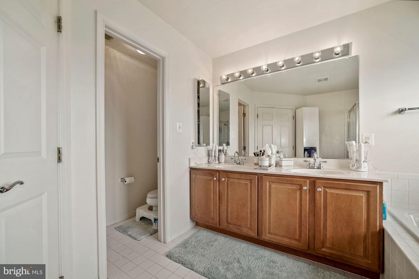 7261 CASTLEFIELD WAY, SPRINGFIELD, Virginia 22150, 3 Bedrooms Bedrooms, ,3 BathroomsBathrooms,Residential,For sale,7261 CASTLEFIELD WAY,VAFX2244758 MLS # VAFX2244758