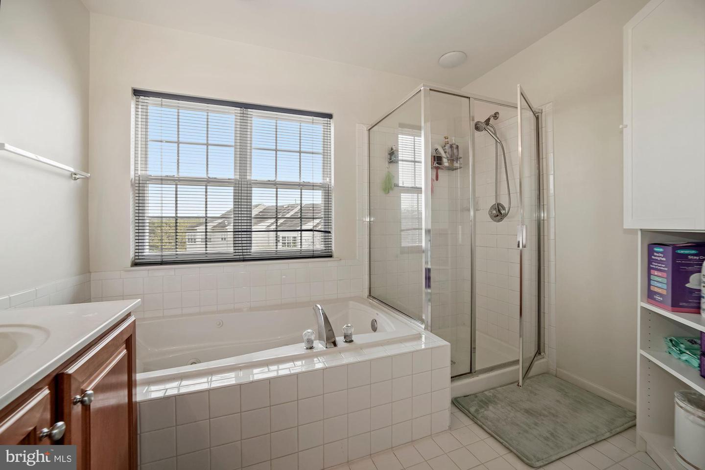 7261 CASTLEFIELD WAY, SPRINGFIELD, Virginia 22150, 3 Bedrooms Bedrooms, ,3 BathroomsBathrooms,Residential,For sale,7261 CASTLEFIELD WAY,VAFX2244758 MLS # VAFX2244758